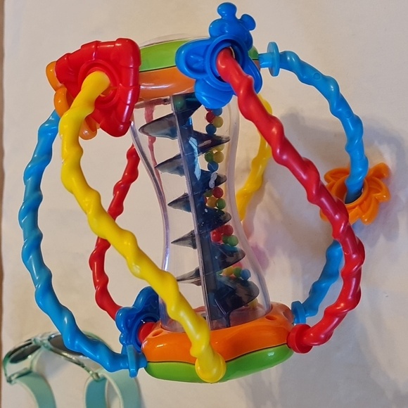 Child's summer fun bundle, goggles, sunglasses, toy age 6m+ - Picture 6 of 7